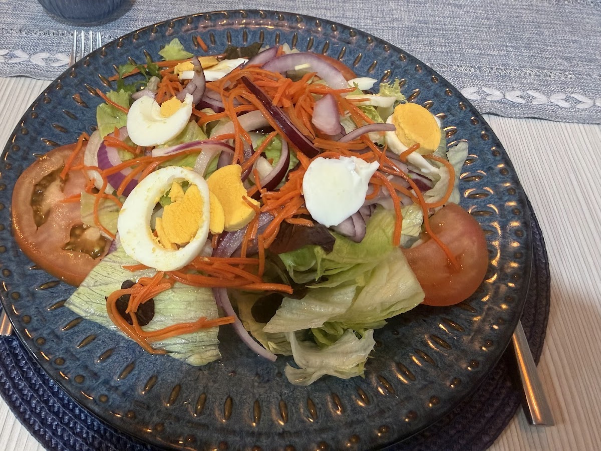 Plato de verduras a la parrilla con espárragos y calabacín
